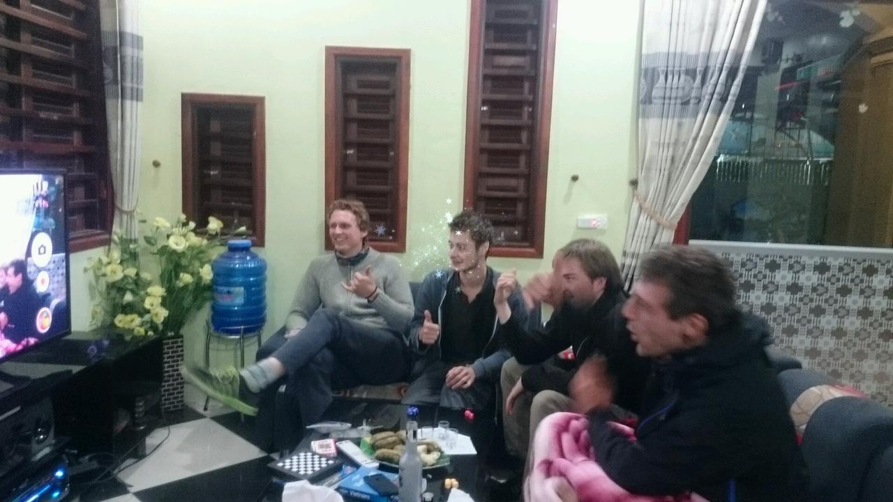 Backpackers Hotel Hà Tĩnh Buitenkant foto