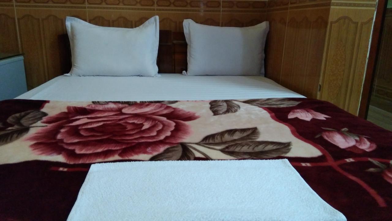 Backpackers Hotel Hà Tĩnh Buitenkant foto