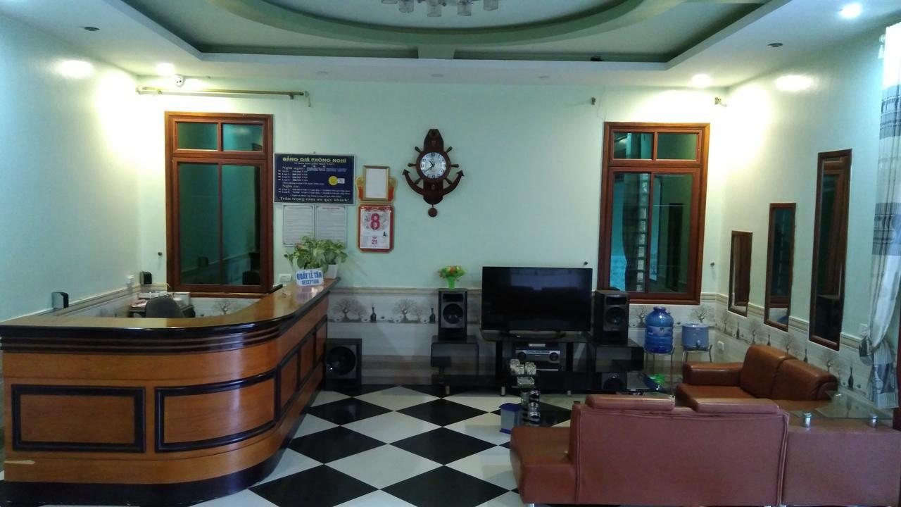 Backpackers Hotel Hà Tĩnh Buitenkant foto