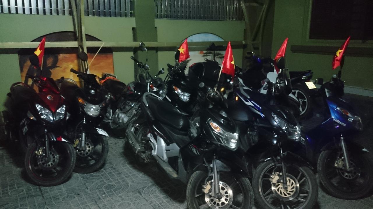 Backpackers Hotel Hà Tĩnh Buitenkant foto