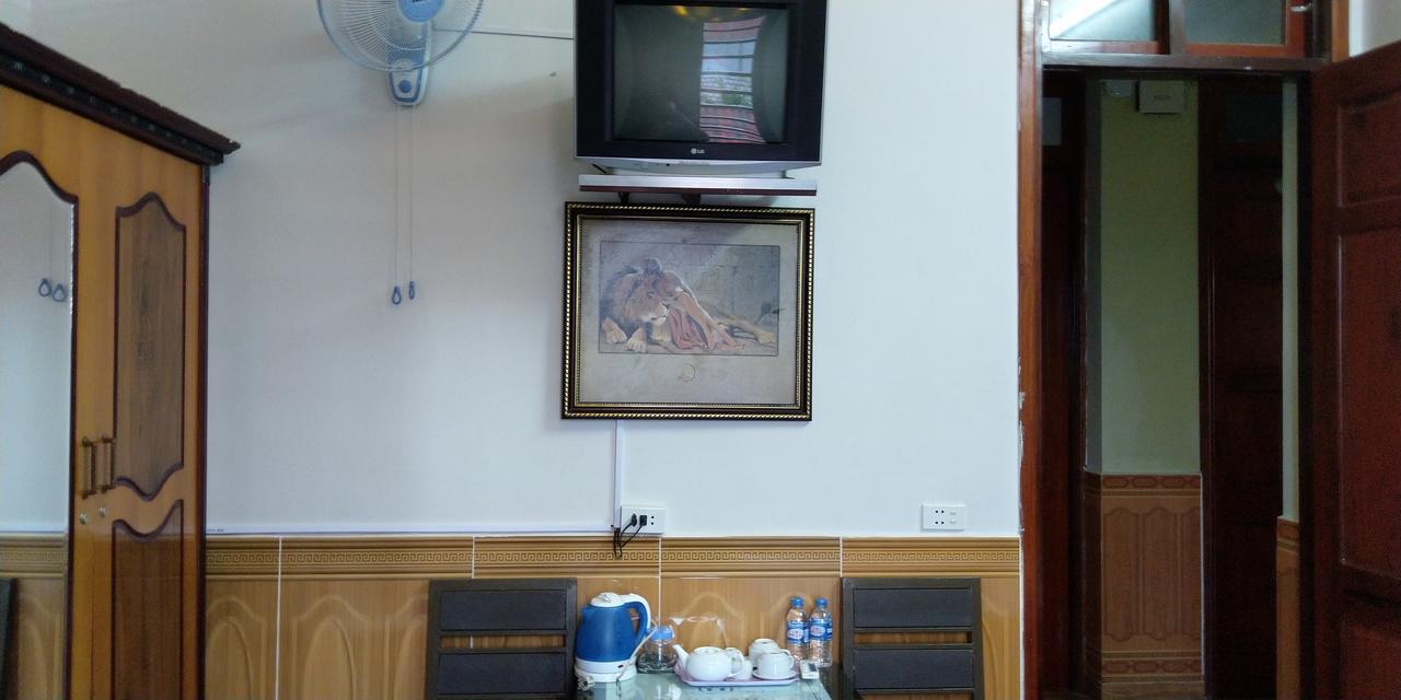 Backpackers Hotel Hà Tĩnh Buitenkant foto